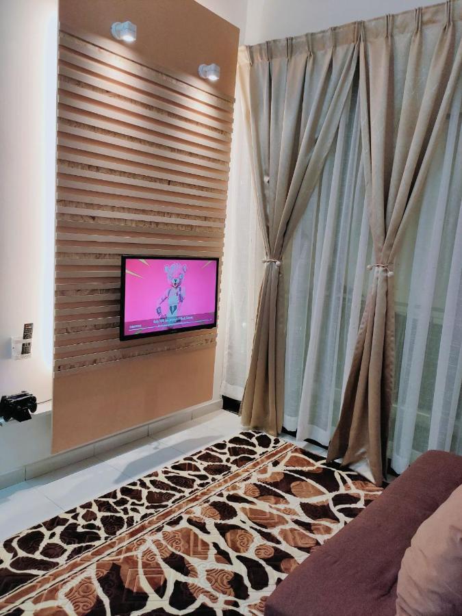 Spring Fields Homestay By Sizma Semenyih Exterior foto